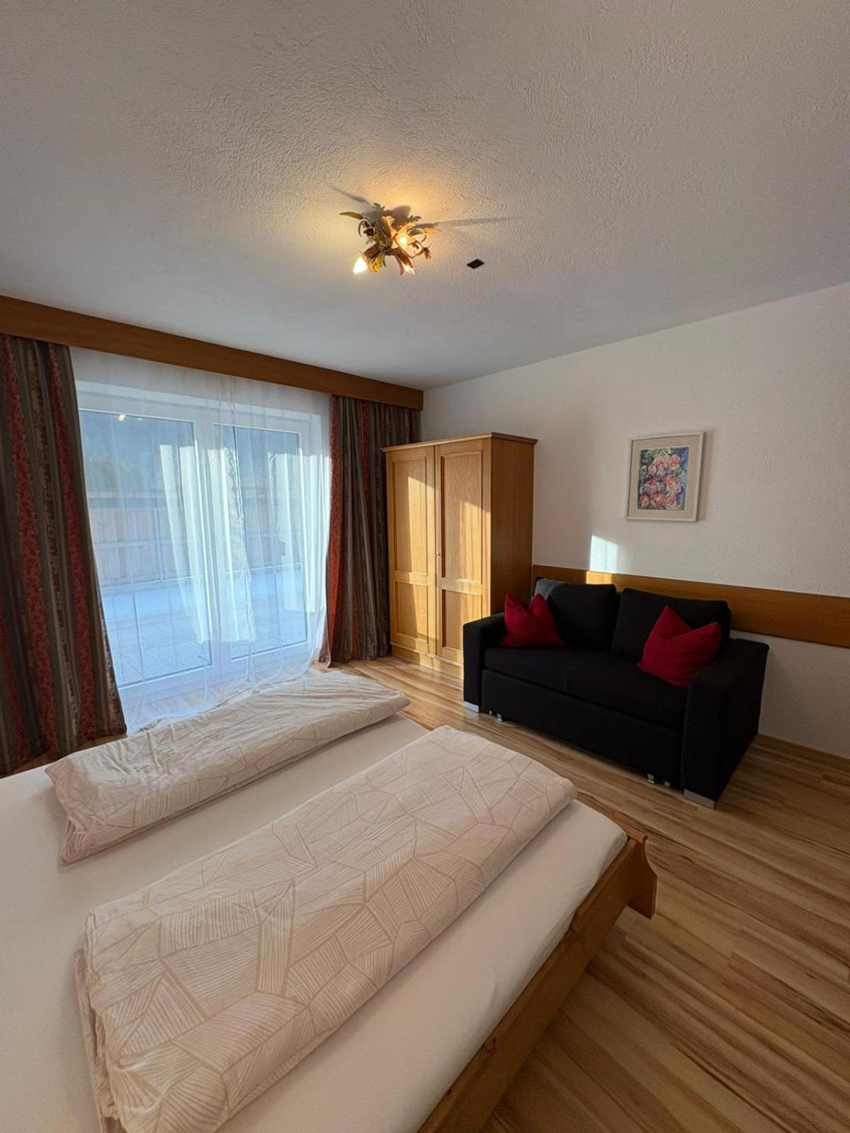 דירות אוץ Haus Evi מראה חיצוני תמונה